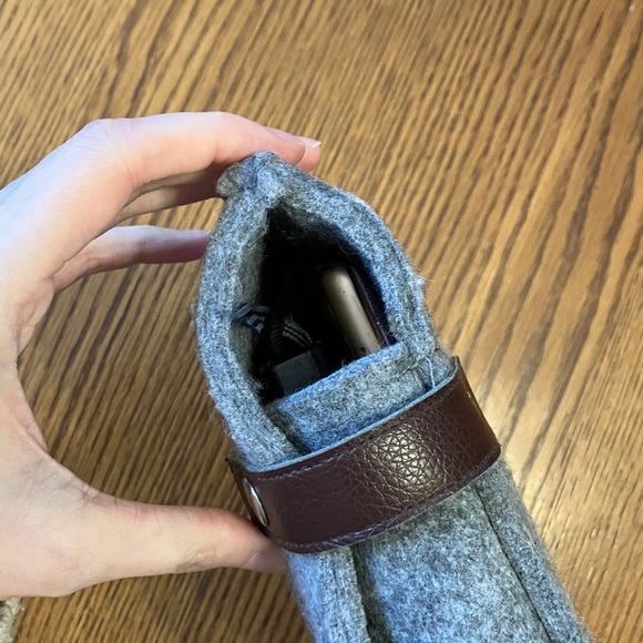 Felted Wool Tablet/iPad Case - Picture 7 of 8